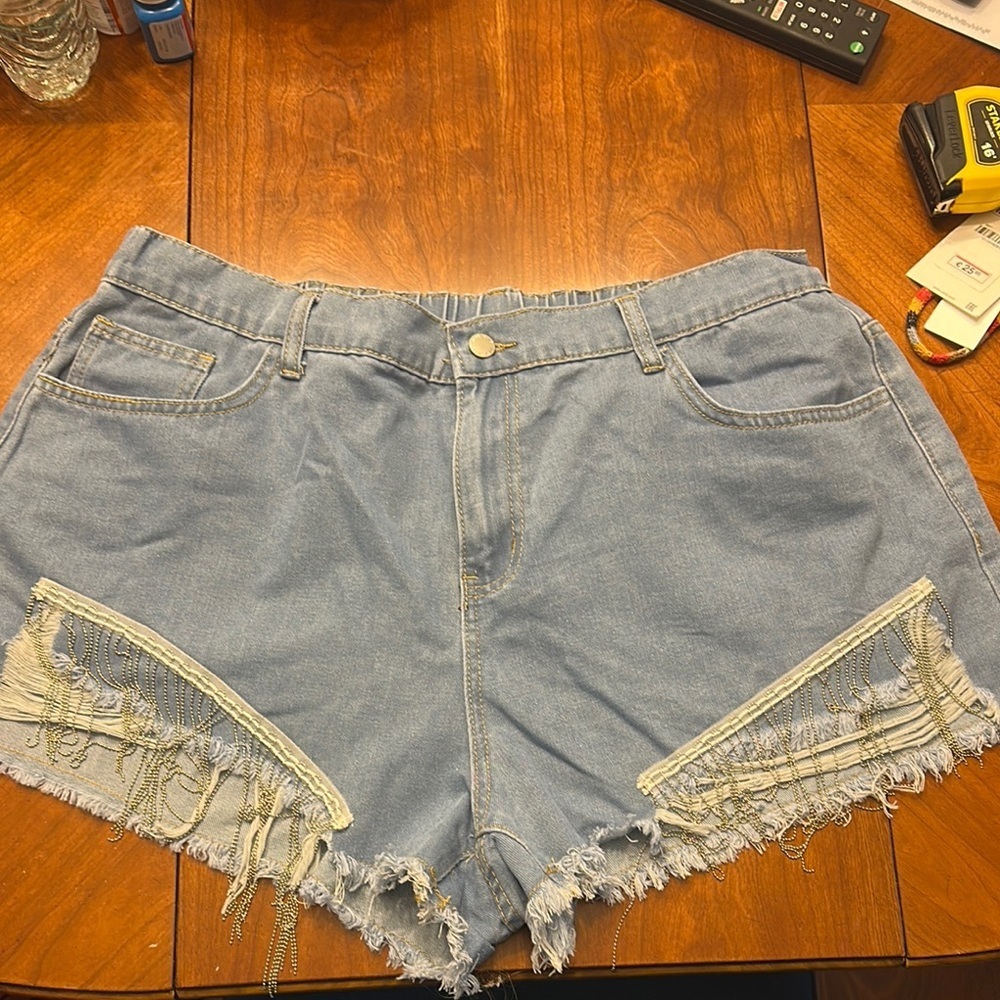 NWT SHEIN Curve 2XL stretch jean shorts with fringe